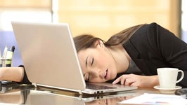 14 دلیل مهم احساس خستگی و راه های درمان آن