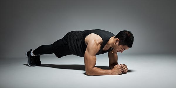 آشنایی با حرکت تمرینی پلانک (Plank)